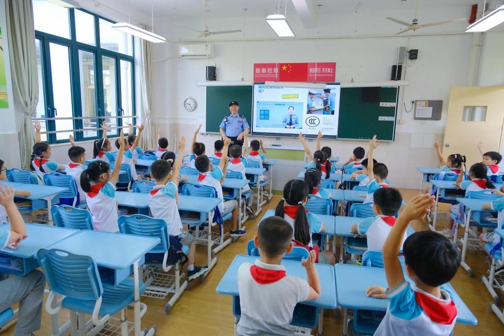 浦东警方破获__上海浦东警方抓获